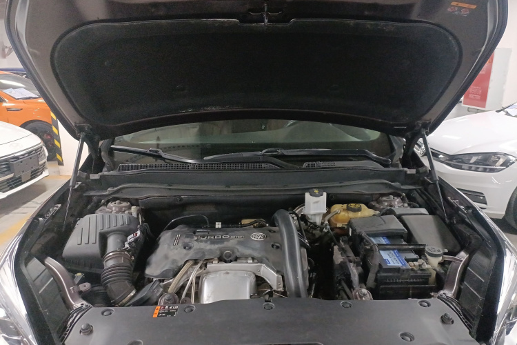 别克 昂科威 2018款 28T 四驱精英型机舱底盘24