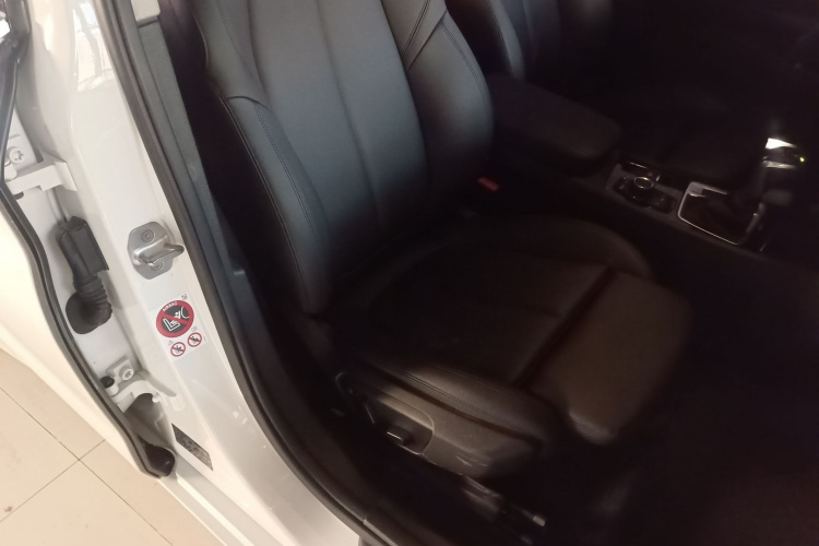 宝马1系 2017款 118i 运动型局部细节41