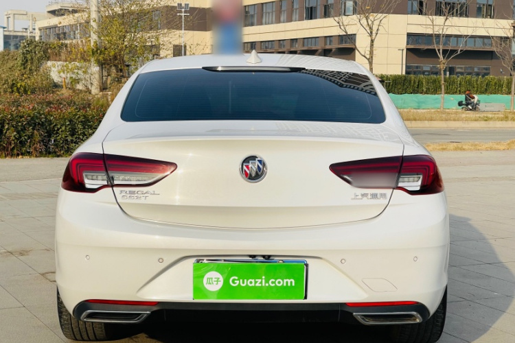 别克 君威 2023款 552T 智享型车身外观6009