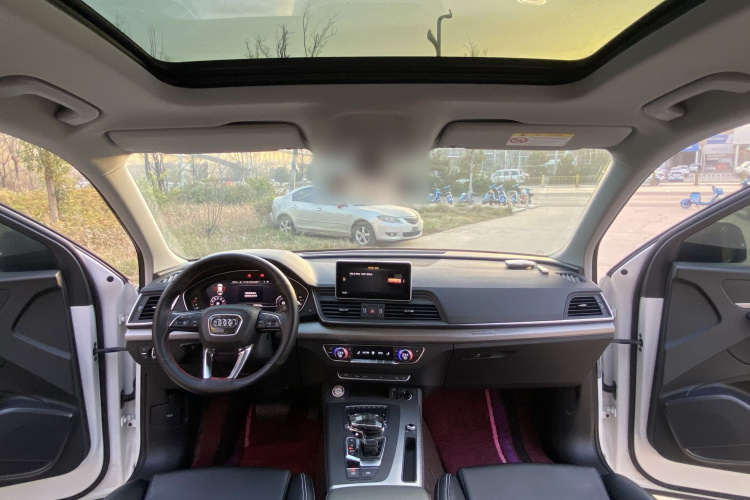 奥迪Q5L 2018款 45 TFSI 尊享时尚型 国VI中控内饰7001