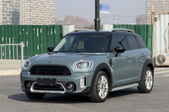 MINI Countryman 2023款 改款 1.5T COOPER ALL4 鉴赏家