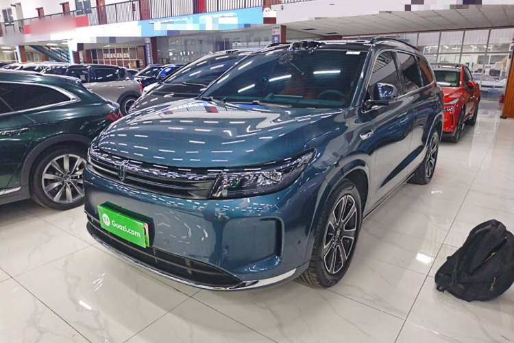 鸿蒙智行 问界M7 2024款 1.5T 智驾四驱Ultra版 6座车身外观1