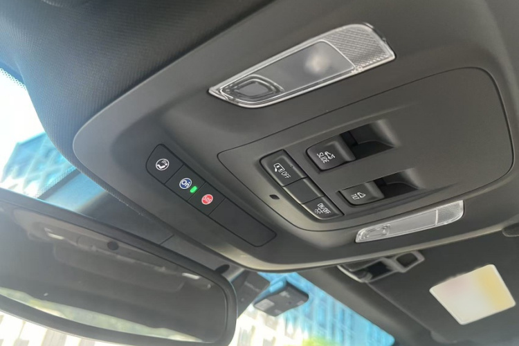 凯迪拉克CT4 2023款 28T 豪华型中控内饰7006