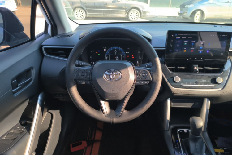 丰田 卡罗拉锐放 2023款 2.0L 精英版局部细节13