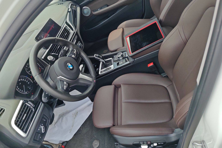 宝马1系 2021款 120i M运动曜夜版中控内饰19