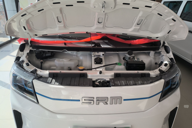 SRM鑫源 好运 2025款 启航版  弗迪42.3kWh 305km 6座机舱底盘24
