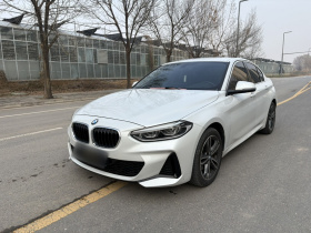 宝马1系 2022款 120i M运动版