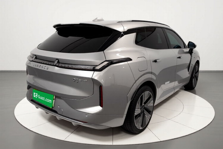 领克08 EM-P 2025款 120km 长续航Pro车身外观7