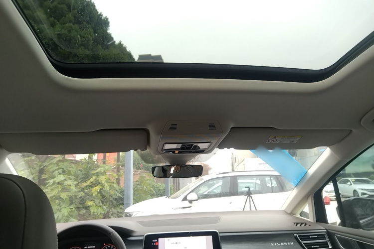 大众 威然 2024款 380TSI 尊贵版中控内饰22