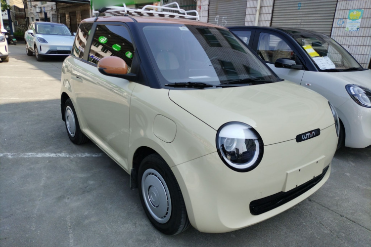 长安启源 长安Lumin 2023款 301km 蜜沁款车身外观3