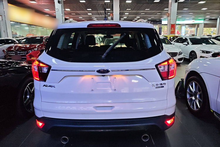 福特 翼虎 2019款 EcoBoost 180 两驱铂翼型 国VI车身外观6