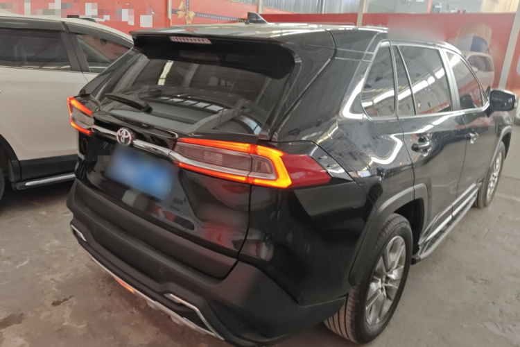 丰田 威兰达 2022款 2.0L CVT两驱豪华PLUS版车身外观7