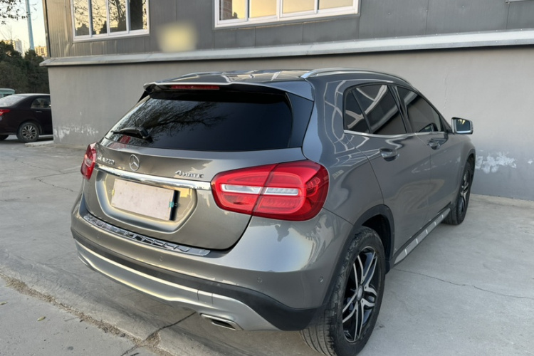 奔驰GLA 2016款 GLA 220 4MATIC 时尚型车身外观6003