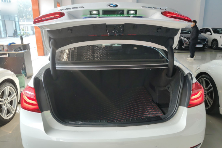 宝马3系 2016款 320Li 时尚型局部细节23