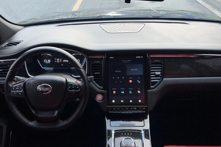 SWM斯威汽车 SWM斯威G05 2022款 PRO 1.5T DCT精英型 7座中控内饰7001