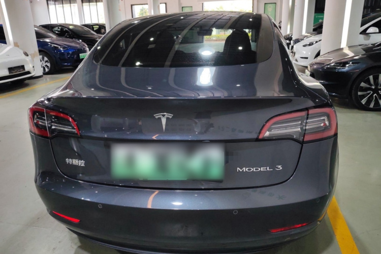 特斯拉 Model 3 2022款 后轮驱动版车身外观6004