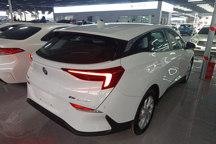 别克 微蓝6 2024款 430km 舒享版车身外观7