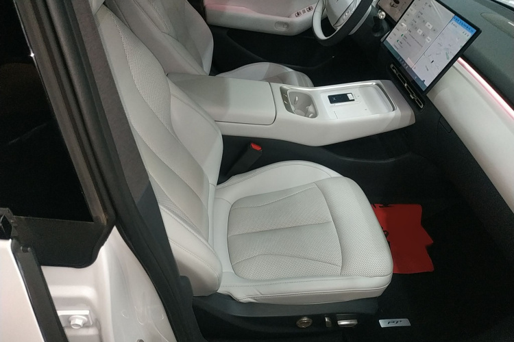 小鹏P7+ 2024款 长续航 Max局部细节41