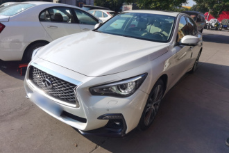 英菲尼迪Q50L 2022款 2.0T 豪华运动版