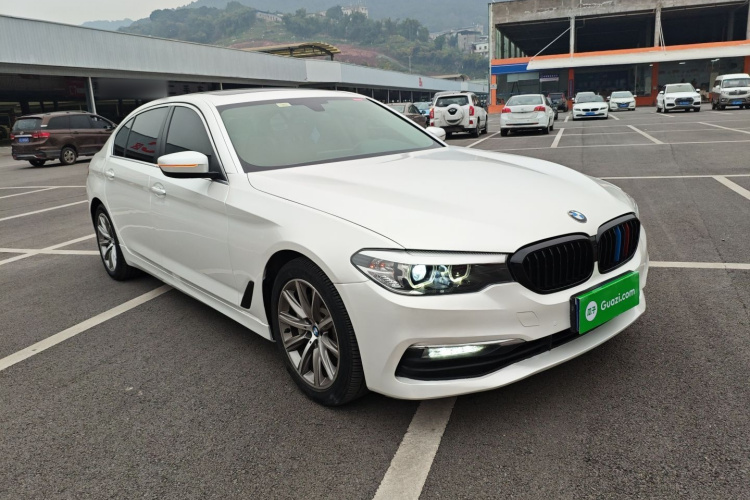 宝马5系 2018款 528Li 上市特别版车身外观3