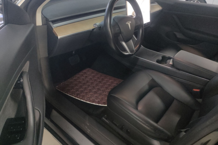 特斯拉 Model 3 2020款 标准续航后驱升级版中控内饰7003
