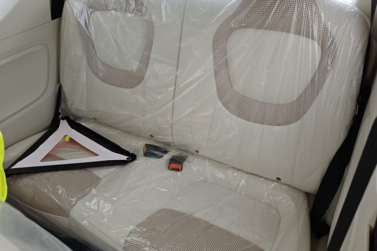 五菱汽车 宏光MINIEV 2024款 第三代 215km 青春版中控内饰21