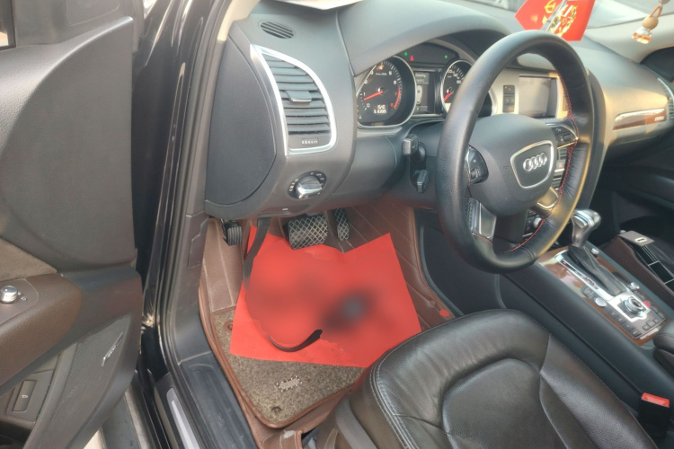 奥迪Q7 2014款 35 TFSI 运动型中控内饰20