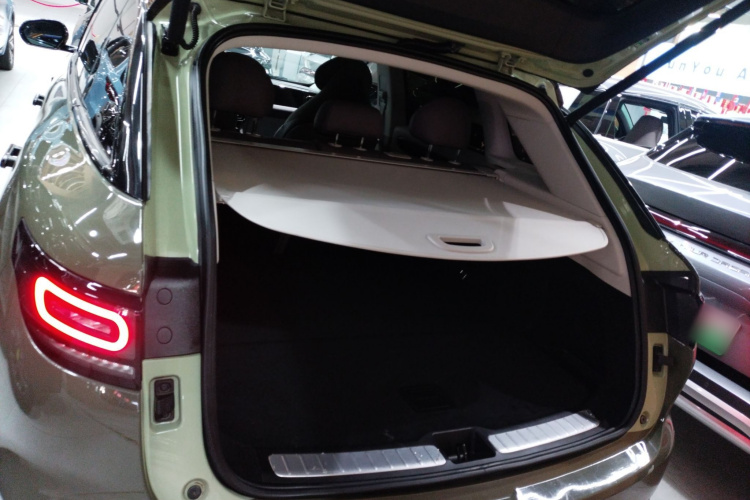 零跑汽车 零跑C11 2021款 豪华版机舱底盘23