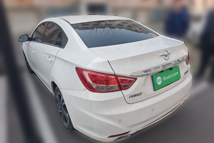 海马 福美来 2016款 1.6L 手动品尚型升级版车身外观5