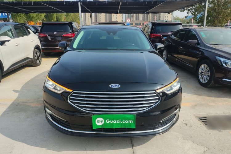 福特 金牛座 2019款 EcoBoost 245 尊享版车身外观2