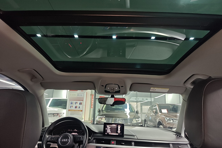 奥迪A4L 2017款 40 TFSI 风尚型中控内饰22