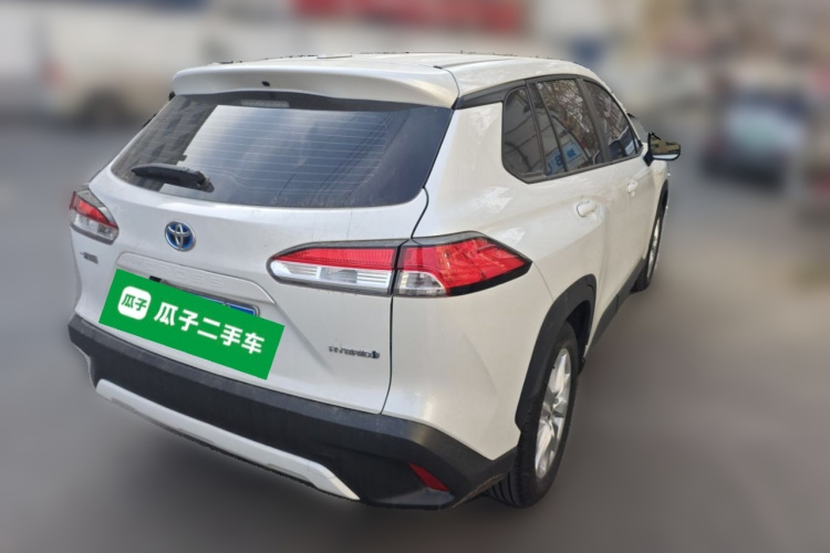 丰田 卡罗拉锐放 2023款 双擎 2.0L 精英版车身外观7