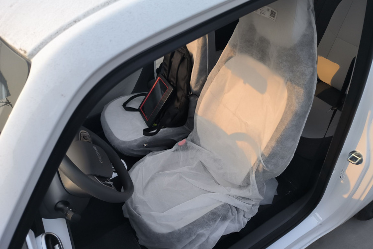 吉利银河 熊猫 2025款 210km 元气熊中控内饰19