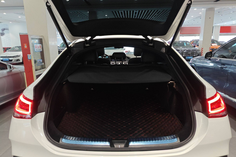 奔驰GLE轿跑 2020款 GLE 350 4MATIC 轿跑SUV 豪华型局部细节23