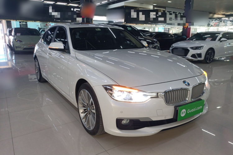 宝马3系 2019款 320Li 时尚型车身外观3