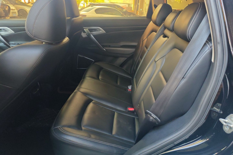 吉利汽车 博越 2016款 1.8TD 自动智慧型中控内饰21