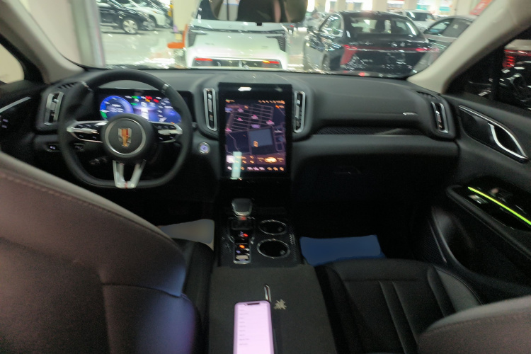 红旗HS3 PHEV 2024款 PHEV 115km 劲为版中控内饰12