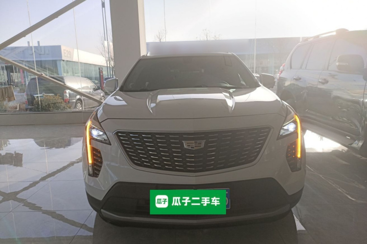 凯迪拉克XT4 2020款 28T 两驱领先型车身外观2