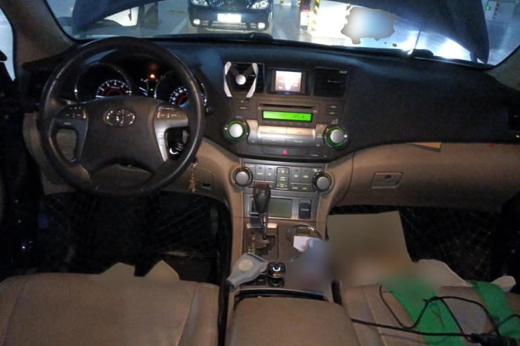 丰田 汉兰达 2009款 2.7L 两驱7座豪华版中控内饰7002