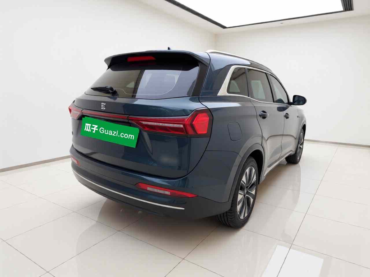 蓝电E5 PLUS 2025款 165km 长续航版PLUS 5座(5)