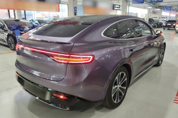 鸿蒙智行 智界R7 2024款 纯电 736km UItra车身外观7