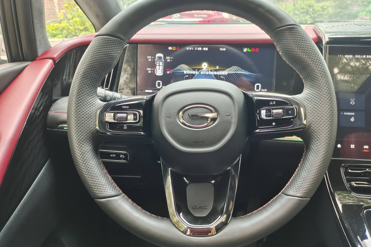 广汽传祺 传祺M8 2023款 宗师系列 双擎 御尊版中控内饰7002