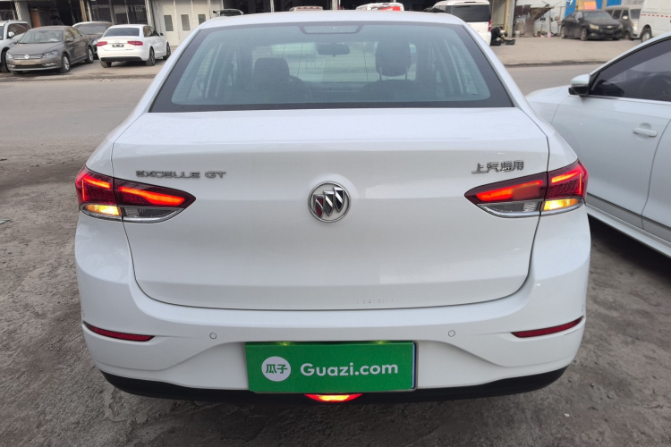 别克 英朗 2021款 改款 典范 1.5L 自动精英型车身外观6