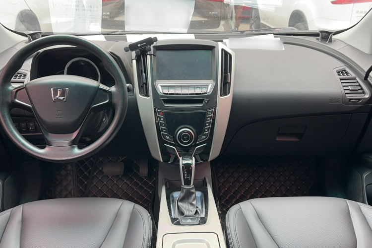 纳智捷 优6 SUV 2017款 1.8T 科技超值型中控内饰7005