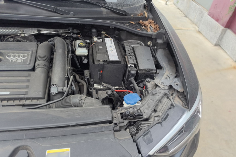 奥迪Q3 2020款 35 TFSI 时尚动感型局部细节9007