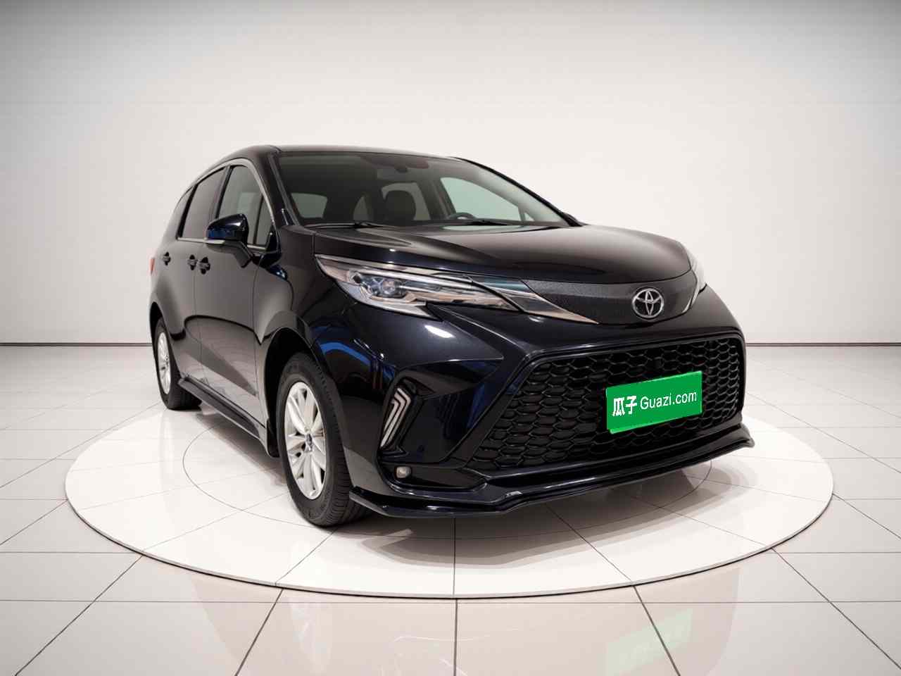 丰田 格瑞维亚 2024款 2.5L混动 舒适版(3)