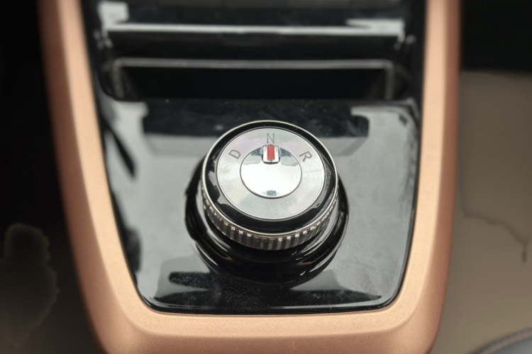 东风纳米EX1 2023款 PRO 轻风版闪电型局部细节18