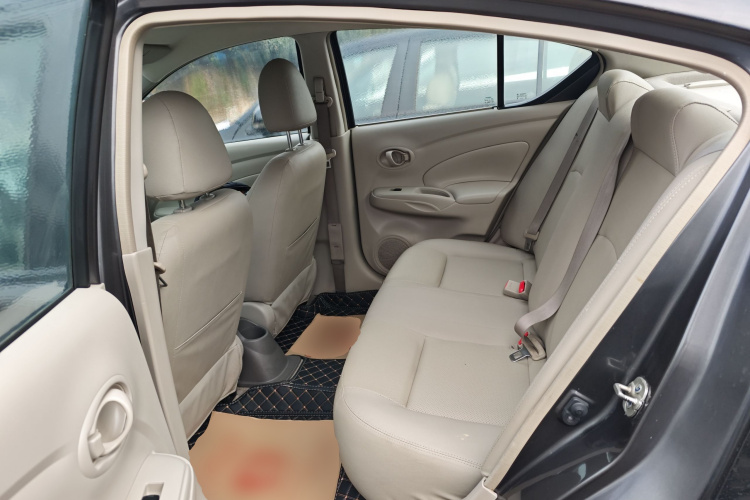 日产 阳光 2015款 1.5XE CVT舒适版中控内饰21