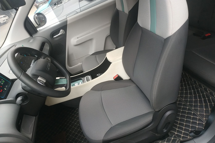 长安启源 长安Lumin 2022款 155km 清甜款中控内饰19