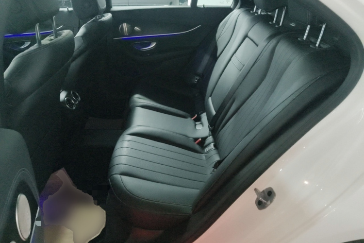 奔驰E级(进口) 2022款 E 300 时尚型运动版中控内饰21